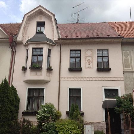 AT Pension Ceske Budejovice Bagian luar foto